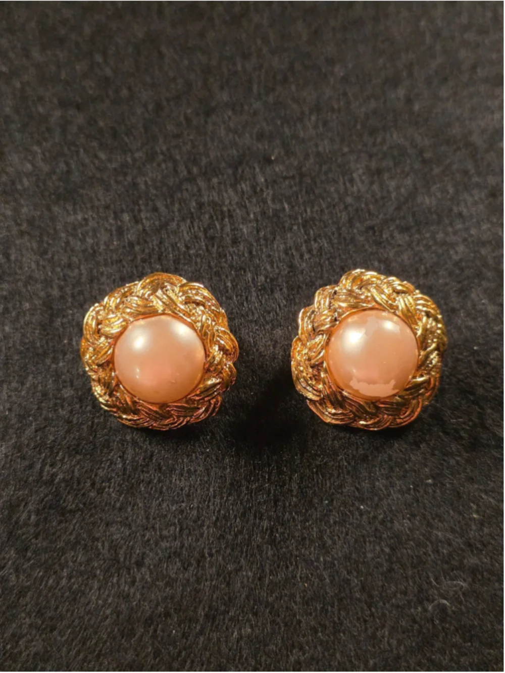 Chanel 1993 Rope Pearl Earrings - Picture 2 of 8